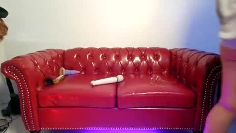 Snapshot of missbehavinxoxo chatting on October 31, 1:34 pm MissBehavinxoxo online show from October 31, 1:34 pm