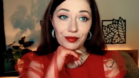 Snapshot of missbeverlymills chatting on December 8, 11:35 am The divine Beverly online show from December 8, 11:35 am