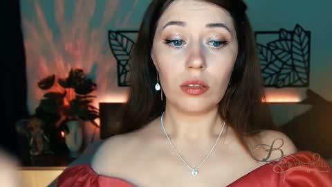 Snapshot of missbeverlymills chatting on January 25, 2:36 pm The divine Beverly online show from January 25, 2:36 pm