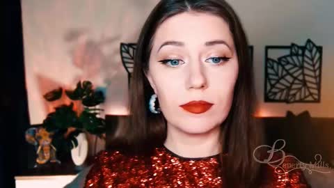 Snapshot of missbeverlymills chatting on February 23, 4:13 pm The divine Beverly online show from February 23, 4:13 pm