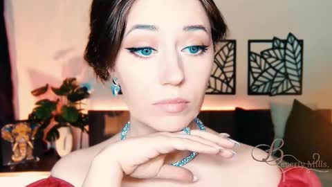 Snapshot of missbeverlymills chatting on March 5, 1:06 pm The divine Beverly online show from March 5, 1:06 pm