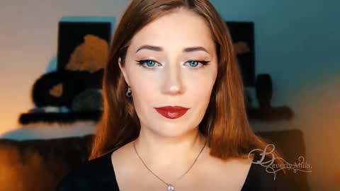 Snapshot of missbeverlymills chatting on September 29, 12:05 am The divine Beverly online show from September 29, 12:05 am