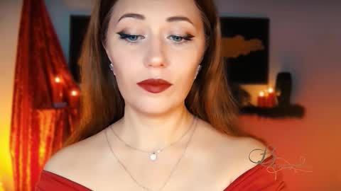 Snapshot of missbeverlymills chatting on October 18, 2:58 am The divine Beverly online show from October 18, 2:58 am