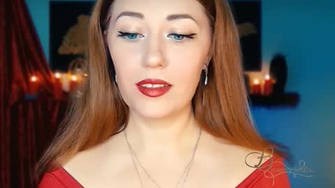 Snapshot of missbeverlymills chatting on October 25, 3:58 am The divine Beverly online show from October 25, 3:58 am