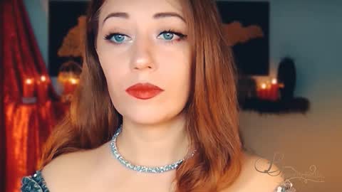 Snapshot of missbeverlymills chatting on October 27, 3:54 am The divine Beverly online show from October 27, 3:54 am