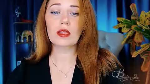 Snapshot of missbeverlymills chatting on June 28, 7:36 am The divine Beverly online show from June 28, 7:36 am
