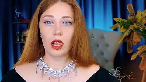 Snapshot of missbeverlymills chatting on July 5, 7:26 am The divine Beverly online show from July 5, 7:26 am