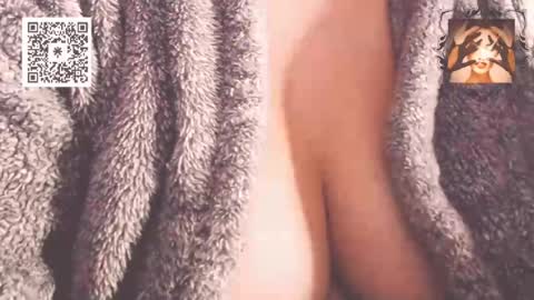 Snapshot of missbiny chatting on May 9, 7:41 pm Avamlash online show from May 9, 7:41 pm