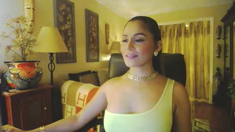 Snapshot of missbrownx chatting on November 21, 9:46 pm Brownie -P online show from November 21, 9:46 pm