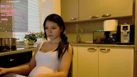 Snapshot of missbya chatting on April 30, 5:14 am missbya online show from April 30, 5:14 am