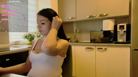 Snapshot of missbya chatting on May 28, 4:54 am missbya online show from May 28, 4:54 am