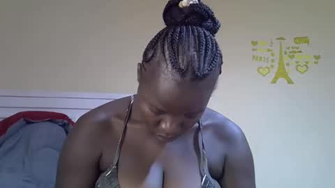 misscandy352_ online show from May 5, 5:04 am