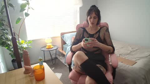 MissCarmilla444 online show from March 29, 4:12 am