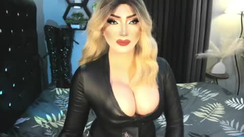 Snapshot of misschannel4sub chatting on July 16, 3:34 am PRIESTESS CHANNEL online show from July 16, 3:34 am