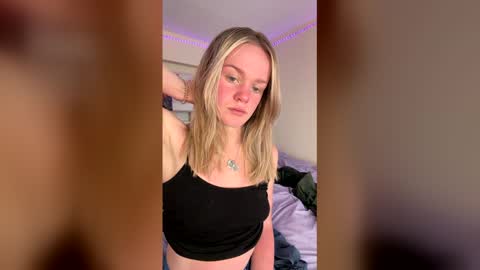 misscorielee2 online show from April 30, 6:14 pm