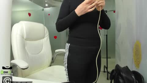 Miss Domina online show from April 4, 2:43 am