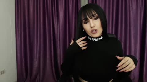 Snapshot of missdyaa chatting on December 27, 10:26 pm Miss online show from December 27, 10:26 pm