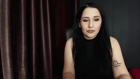 Snapshot of missdyaa chatting on January 1, 11:29 pm Miss online show from January 1, 11:29 pm