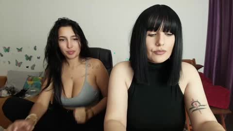 Snapshot of missdyaa chatting on February 14, 6:29 pm Miss online show from February 14, 6:29 pm