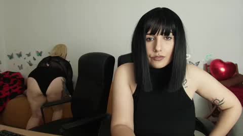 Snapshot of missdyaa chatting on February 14, 9:32 pm Miss online show from February 14, 9:32 pm