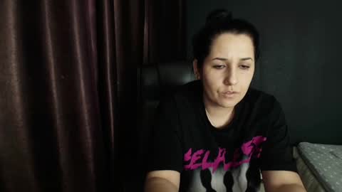 Snapshot of missdyaa chatting on March 4, 7:43 pm Miss online show from March 4, 7:43 pm