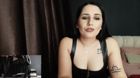 Snapshot of missdyaa chatting on September 9, 9:36 pm Miss online show from September 9, 9:36 pm