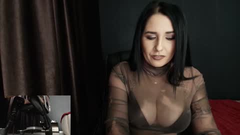 Snapshot of missdyaa chatting on September 25, 10:57 pm Miss online show from September 25, 10:57 pm