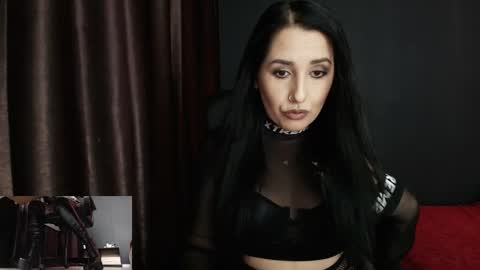 Snapshot of missdyaa chatting on October 4, 9:24 pm Miss online show from October 4, 9:24 pm