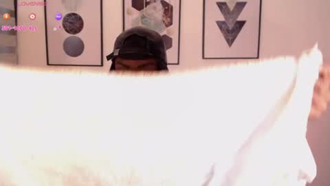 Snapshot of missemilie1 chatting on July 29, 7:45 pm Emilie Diaz online show from July 29, 7:45 pm