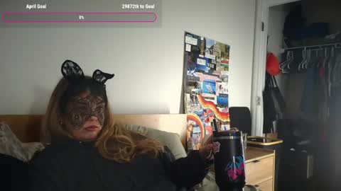 Snapshot of missemmbeex chatting on April 4, 1:26 am missemmbeex online show from April 4, 1:26 am