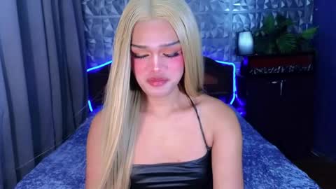 Snapshot of missionary_addiction_cumshot chatting on June 7, 12:53 pm im your queen steffie online show from June 7, 12:53 pm