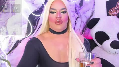 kassandra lazcano online show from April 9, 1:38 am