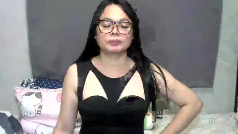 Snapshot of misskinkygoddess chatting on March 29, 4:40 pm Mistress Maxine Bigsurprise i have many idea online show from March 29, 4:40 pm