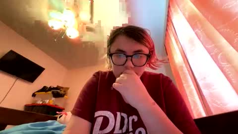 Snapshot of misskirby2005211977 chatting on April 22, 7:37 pm misskirby2005211977 online show from April 22, 7:37 pm