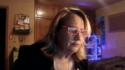 MissKittyFox online show from February 26, 5:31 am