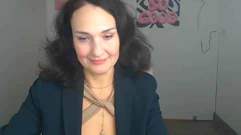 Christina online show from April 9, 11:26 am