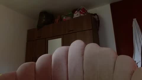 eva   online show from November 8, 11:54 am