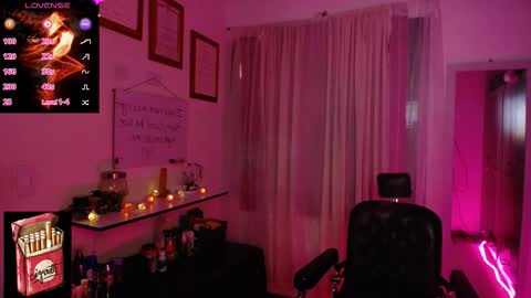 Snapshot of misslana_wn chatting on October 5, 10:29 pm LanaLul online show from October 5, 10:29 pm