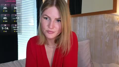 Snapshot of misslucci chatting on April 21, 2:12 pm Misslucci online show from April 21, 2:12 pm