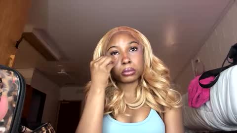 Snapshot of missmarimac chatting on March 17, 11:52 pm missmarimac online show from March 17, 11:52 pm