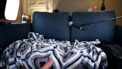 Snapshot of missmelodylane chatting on February 12, 4:44 am Melody Lane online show from February 12, 4:44 am