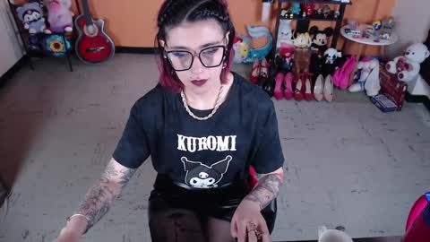 Snapshot of missmia2 chatting on January 22, 5:17 pm Miss Mia online show from January 22, 5:17 pm
