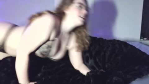 missmickeymay online show from January 18, 4:38 am