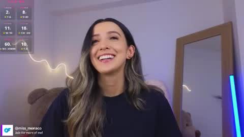 Snapshot of missmonaco chatting on June 26, 1:32 am Emma Rivera online show from June 26, 1:32 am