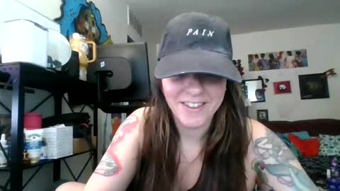 Snapshot of missmonatoyou chatting on February 5, 1:05 pm MissMona online show from February 5, 1:05 pm