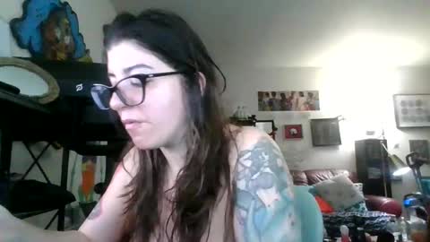 Snapshot of missmonatoyou chatting on February 16, 10:22 am MissMona online show from February 16, 10:22 am