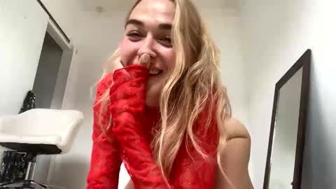 Snapshot of missnatural1 chatting on May 31, 9:05 am Miss Natural online show from May 31, 9:05 am