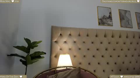 Snapshot of misspinkroom chatting on July 18, 6:45 pm Renata online show from July 18, 6:45 pm