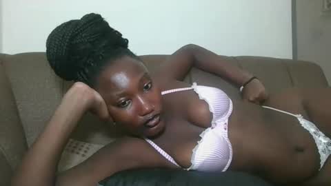 pretty gal online show from October 28, 10:52 am