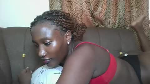 pretty gal online show from November 14, 2:05 pm